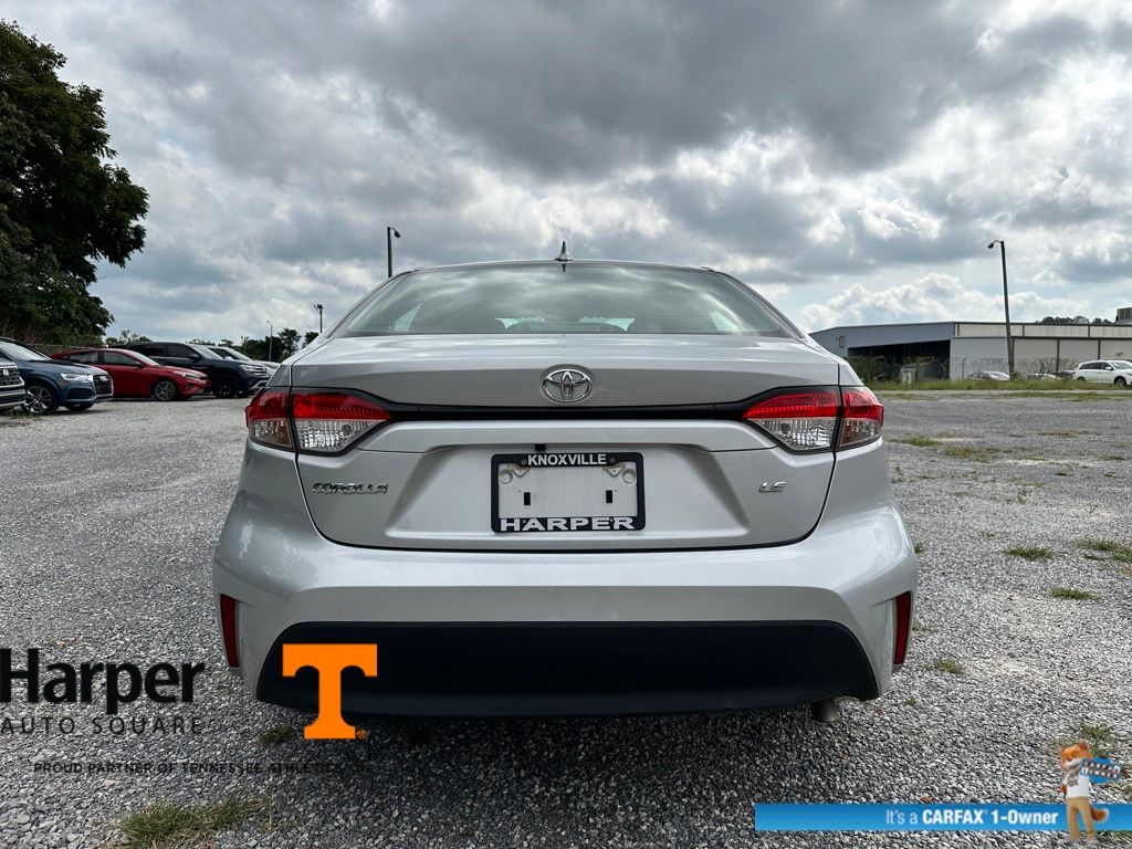 2023 Toyota Corolla LE photo 4