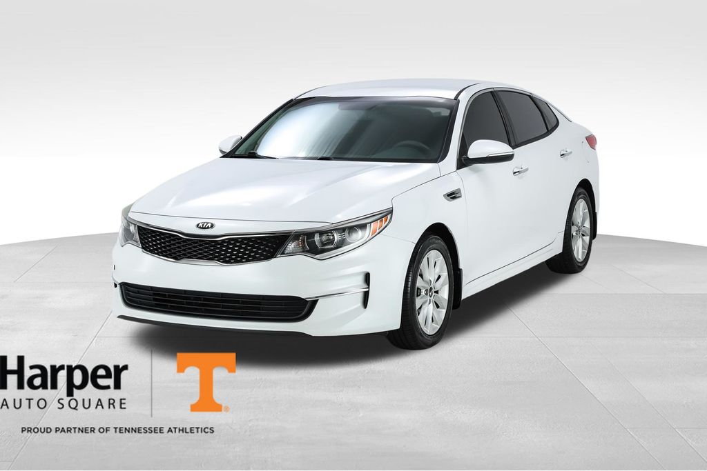 Snow White Pearl 2018 Kia Optima Sedan Front-Wheel Drive 6-Speed Automatic