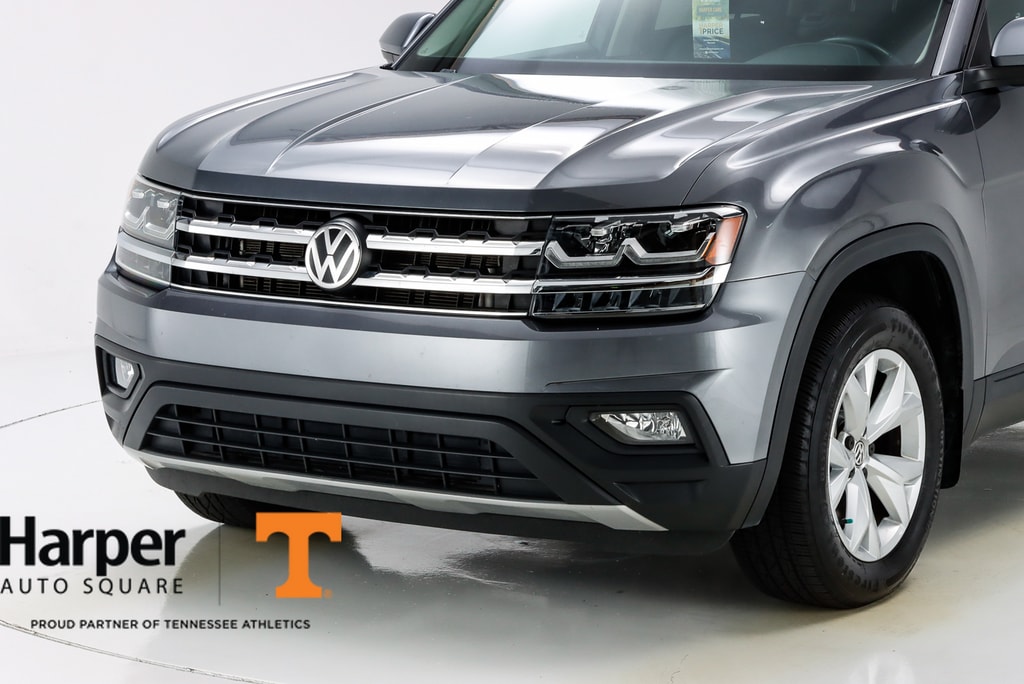 Used 2019 Volkswagen Atlas SE R-Line w/Tech with VIN 1V2WR2CA4KC518337 for sale in Knoxville, TN