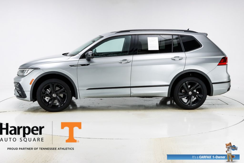 Used 2024 Volkswagen Tiguan SE R-LINE BLACK with VIN 3VV8B7AX5RM090579 for sale in Knoxville, TN