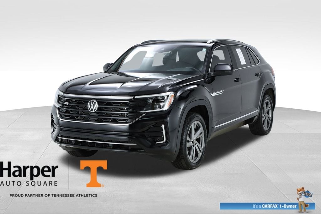 2024 Volkswagen Atlas Cross Sport SEL R-Line's photo