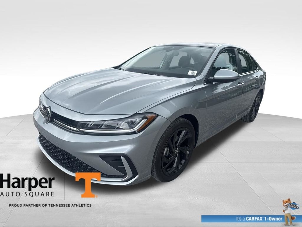 Used 2025 Volkswagen Jetta 1.5T SE Sedan