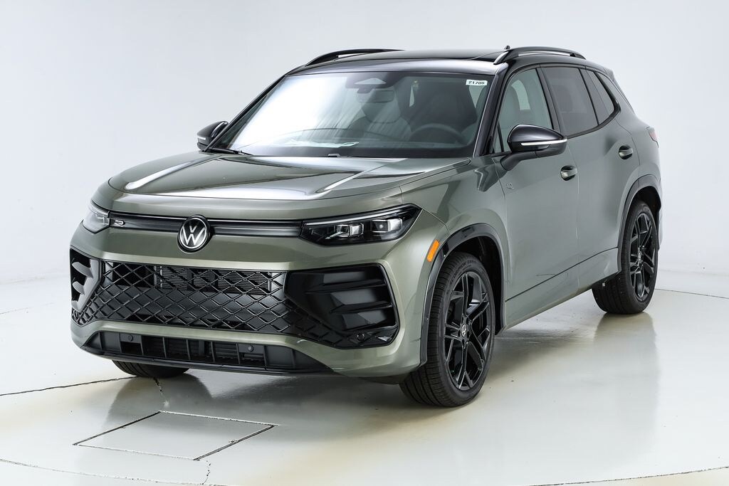 New 2026 Volkswagen Tiguan SE R-Line Black SUV