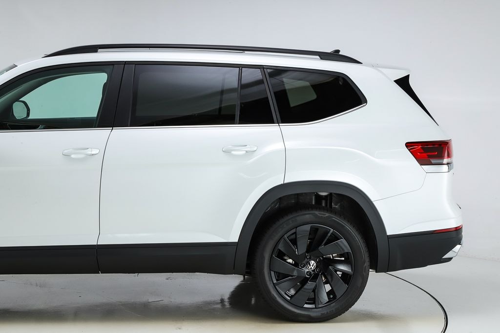 New 2026 Volkswagen Atlas SE w/Technology SUV