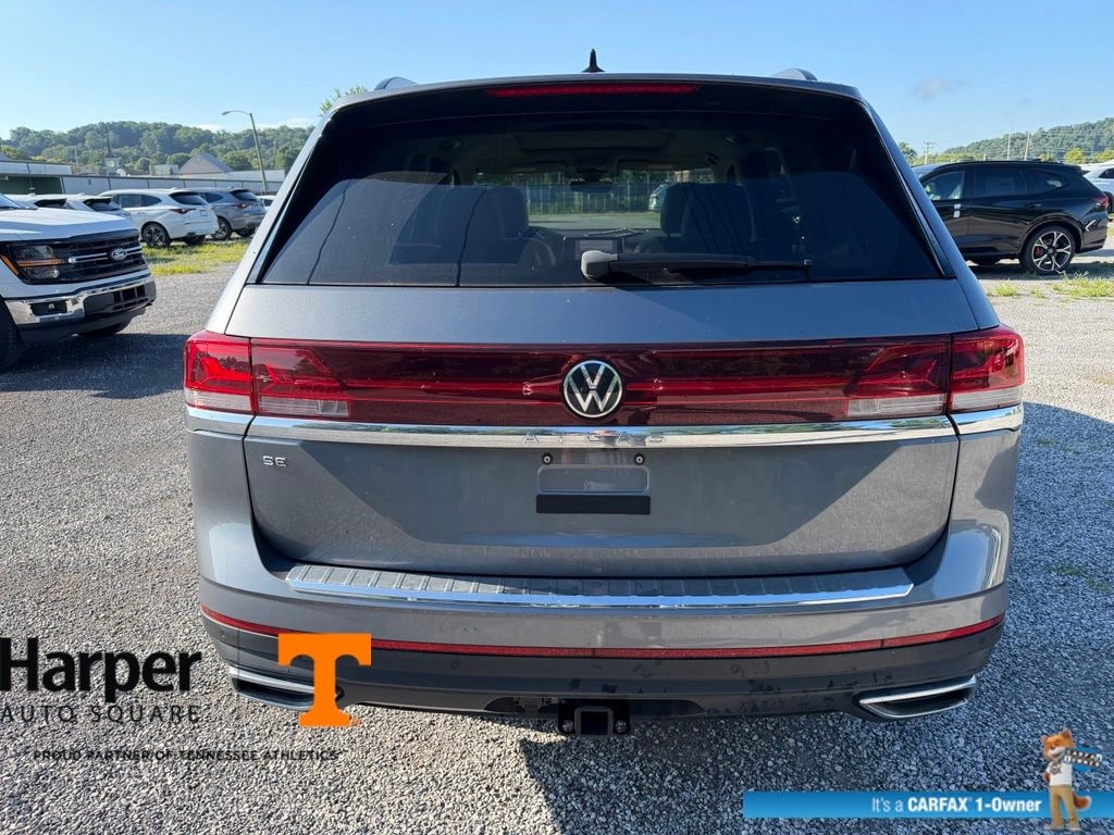 Used 2024 Volkswagen Atlas 2.0T SE w/Technology SUV