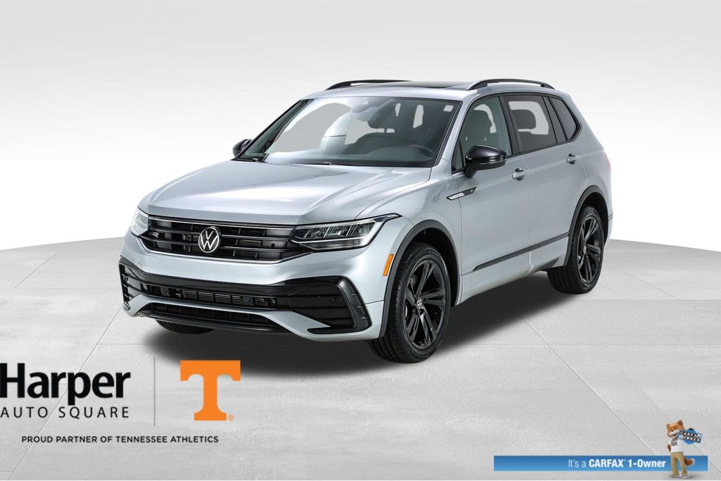 2023 Volkswagen Tiguan SE R-LINE BLACK