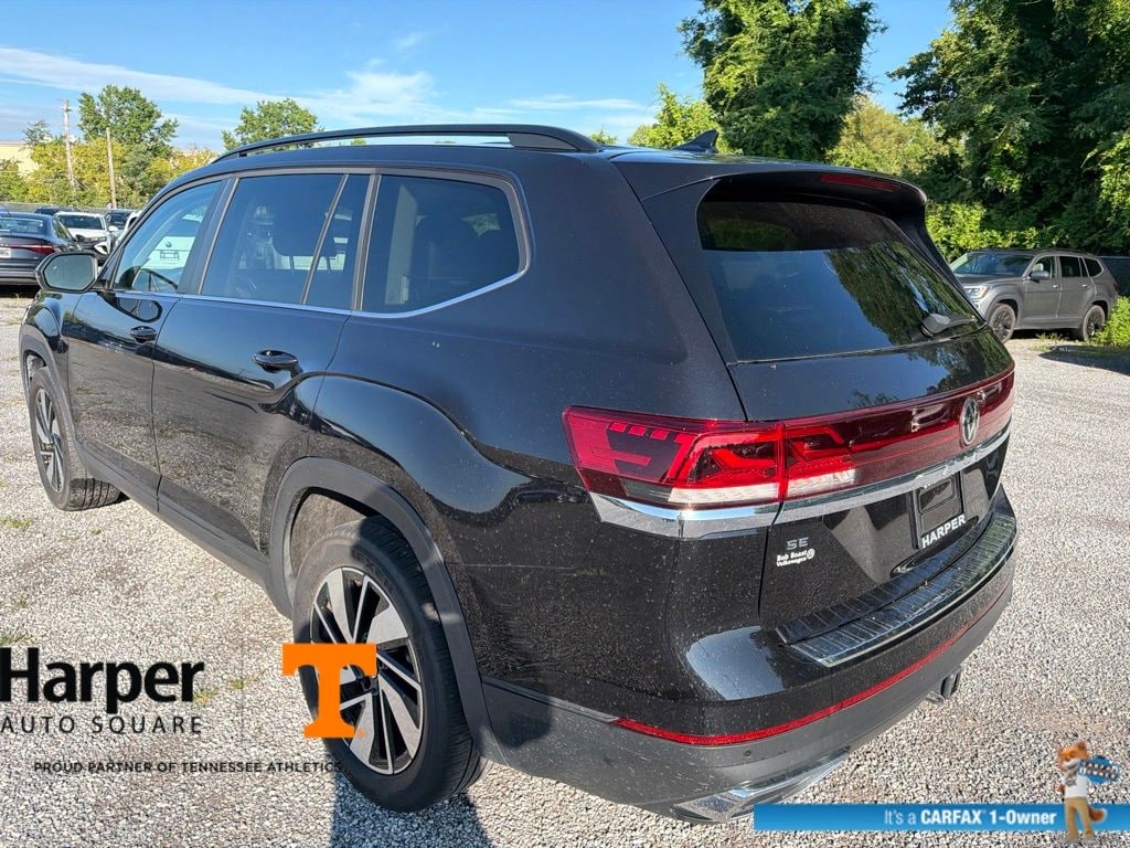 Used 2024 Volkswagen Atlas 2.0T SE w/Technology SUV