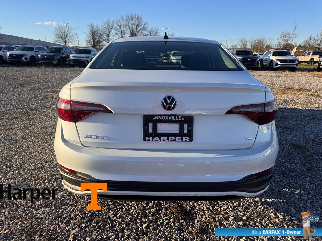 2024 Volkswagen Jetta 1.5T SE photo 4