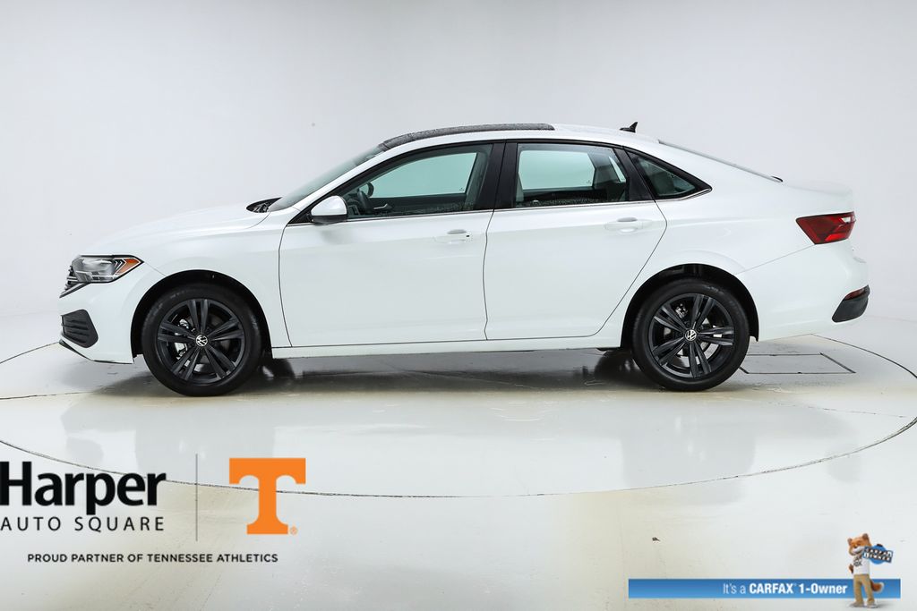 Used 2024 Volkswagen Jetta SE with VIN 3VW7M7BUXRM042324 for sale in Knoxville, TN