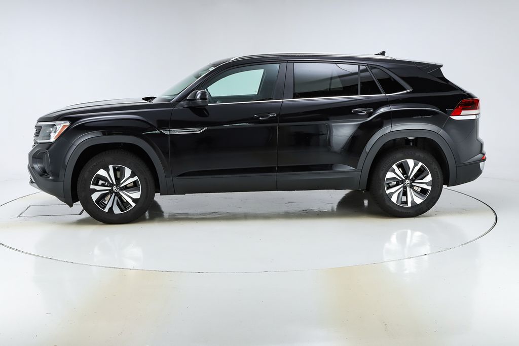 2026 Volkswagen Atlas Cross Sport SE photo 2