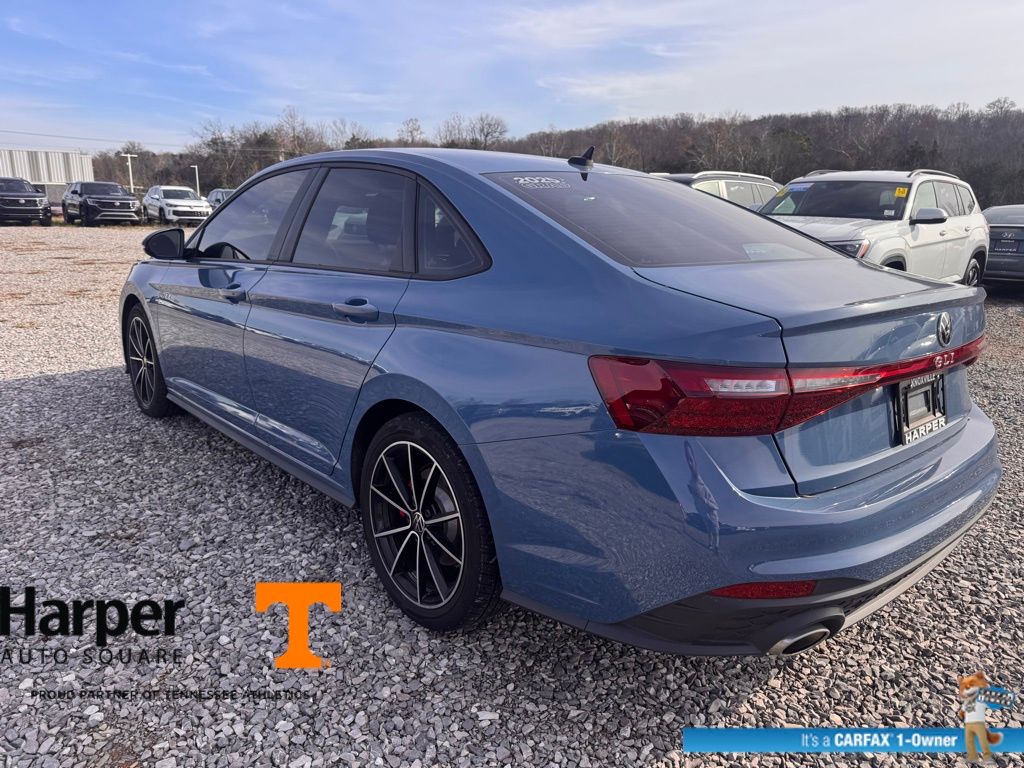 2025 Volkswagen Jetta GLI 2.0T Autobahn photo 3