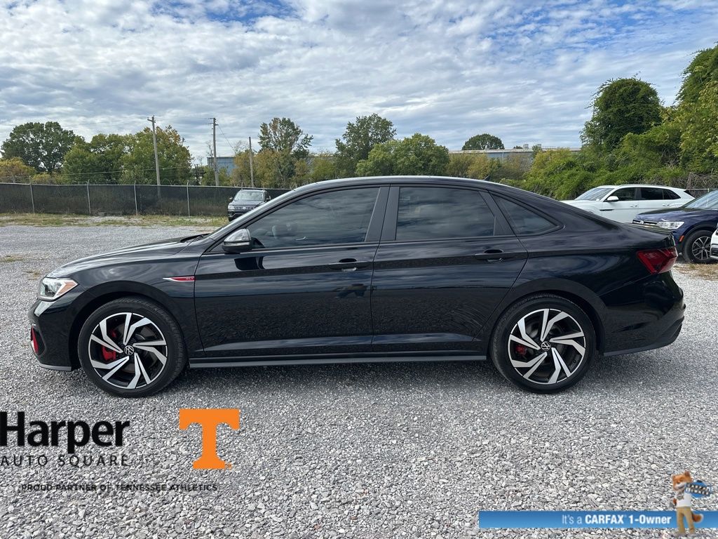 2024 Volkswagen Jetta GLI 2.0T Autobahn photo 2