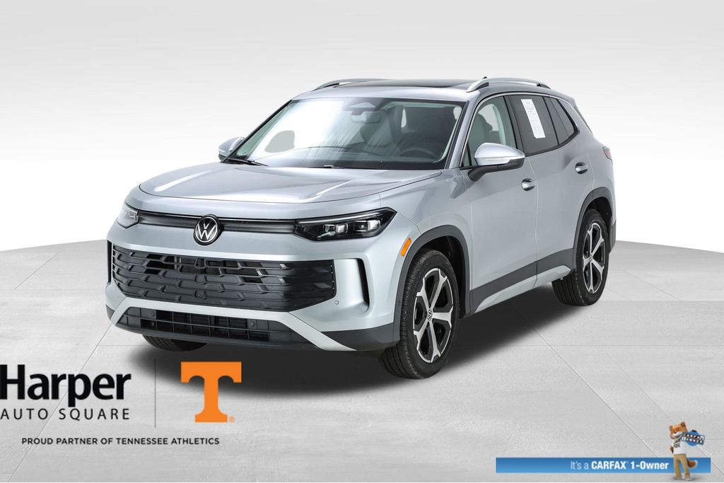 2026 Volkswagen Tiguan 2.0T SE's photo
