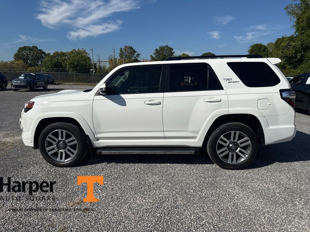2022 Toyota 4Runner TRD Sport photo 2