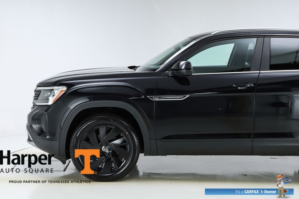 Used 2024 Volkswagen Atlas Cross Sport 2.0T SE w/Technology SUV