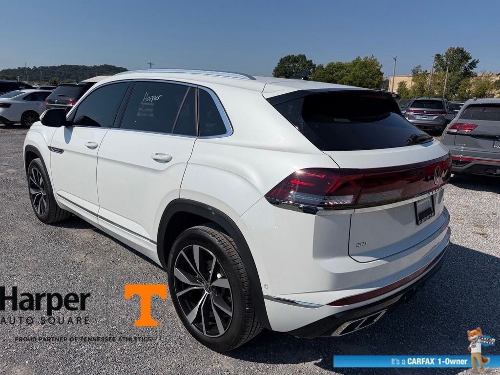 Used 2025 Volkswagen Atlas Cross Sport 2.0T SEL Premium R-Line SUV