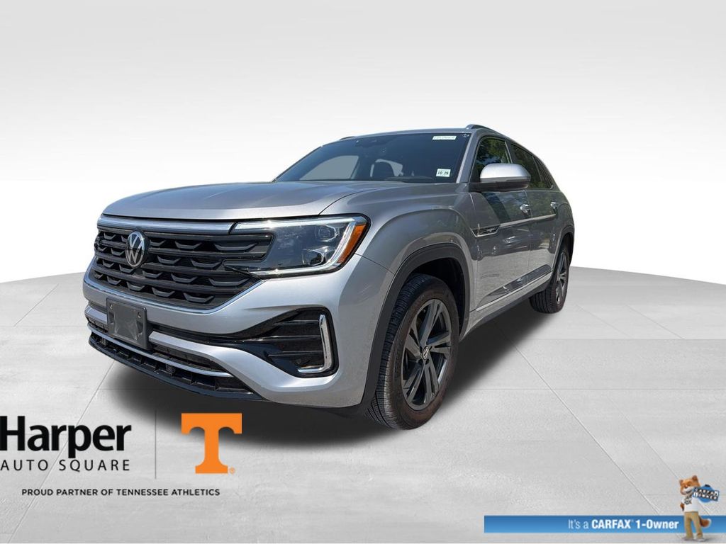 2024 Volkswagen Atlas Cross Sport 2.0T SEL R-Line 4MOTION's photo