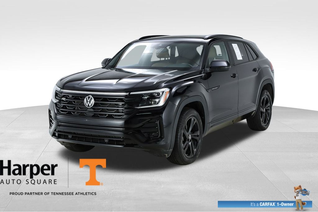 2025 Volkswagen Atlas Cross Sport SEL R-LINE's photo