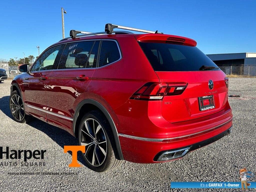2024 Volkswagen Tiguan SEL R-Line Black photo 3
