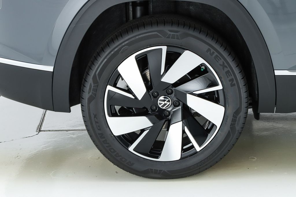 2026 Volkswagen Atlas Cross Sport SEL - Photo 13