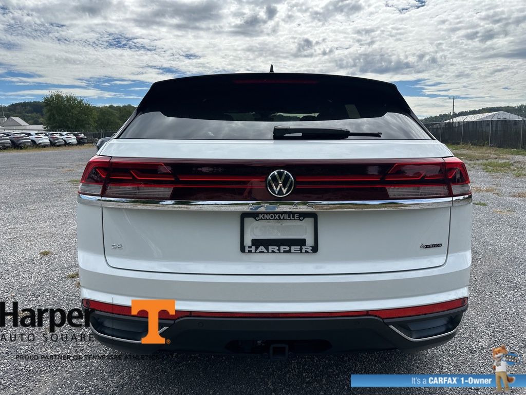 2024 Volkswagen Atlas Cross Sport SE Technology photo 4