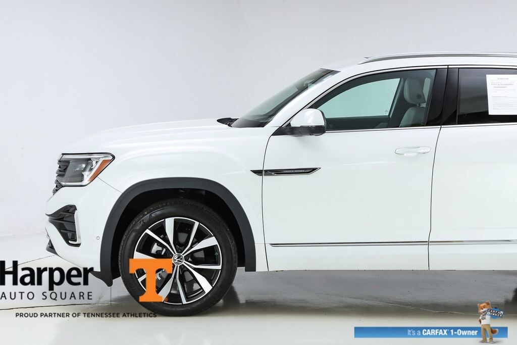Used 2025 Volkswagen Atlas Cross Sport 2.0T SEL Premium R-Line SUV