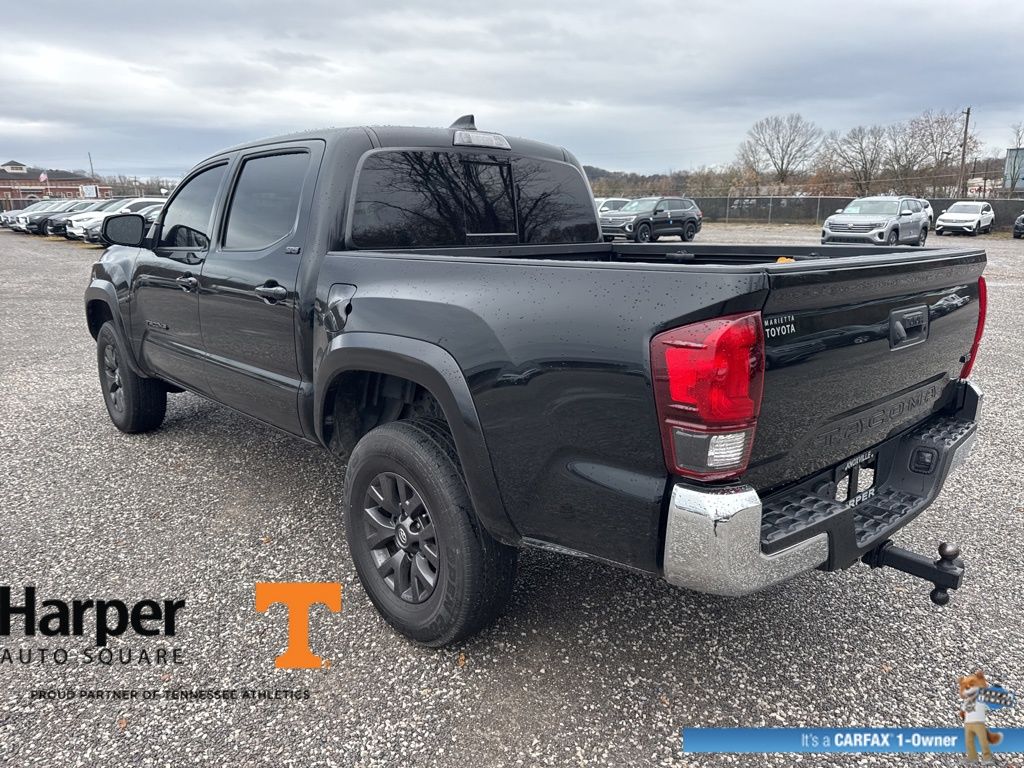 2022 Toyota Tacoma SR5 V6 photo 3