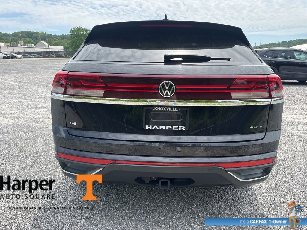 Used 2024 Volkswagen Atlas Cross Sport 2.0T SE w/Technology SUV