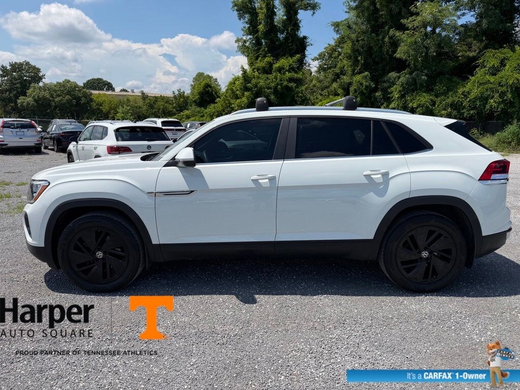Used 2024 Volkswagen Atlas Cross Sport 2.0T SE w/Technology SUV