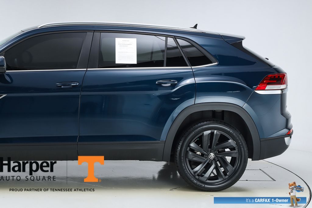 2023 Volkswagen Atlas Cross Sport V6 SE Technology photo 4