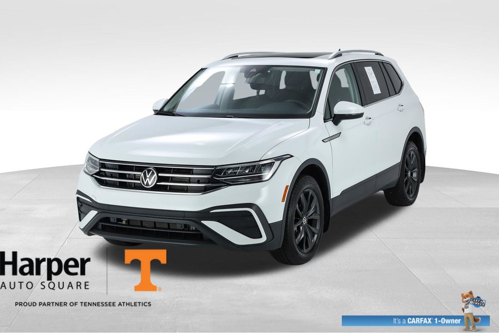 Pre-Owned 2024 Volkswagen Tiguan 2.0T