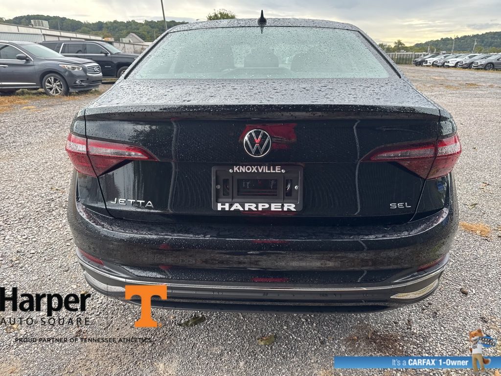 2024 Volkswagen Jetta 1.5T SEL photo 4