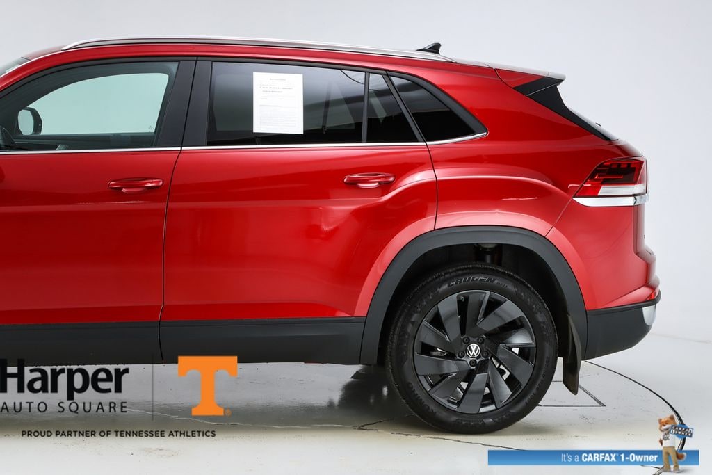 Used 2024 Volkswagen Atlas Cross Sport 2.0T SE w/Technology SUV