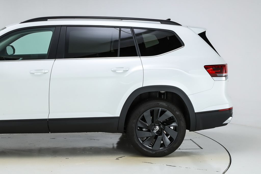 2026 Volkswagen Atlas SE Technology photo 3