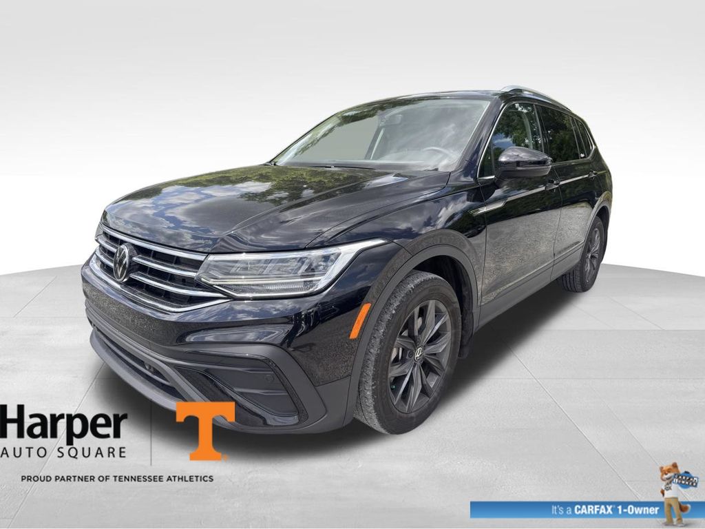 2024 Volkswagen Tiguan 2.0T SE's photo