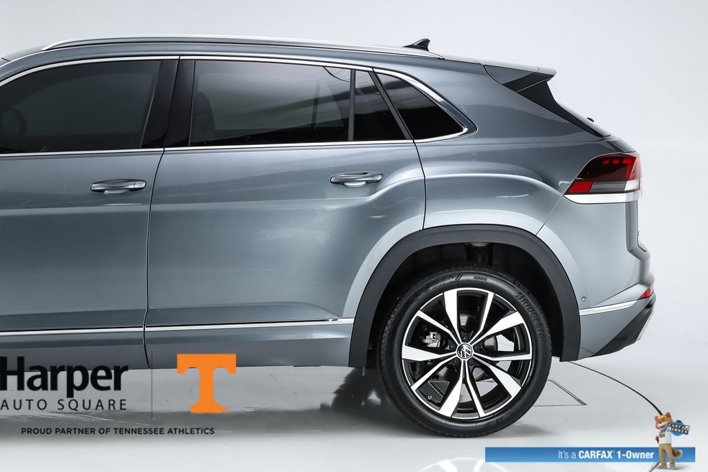 Used 2024 Volkswagen Atlas Cross Sport 2.0T SEL Premium R-Line SUV