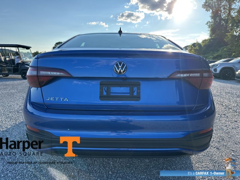 2023 Volkswagen Jetta 1.5T Sport photo 4