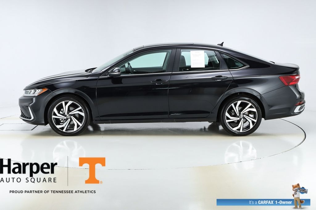 Used 2025 Volkswagen Jetta 1.5T SEL Sedan