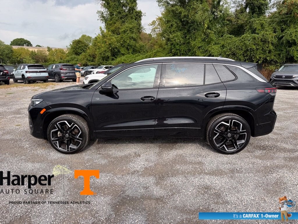 Used 2025 Volkswagen Tiguan 2.0T SEL R-Line SUV
