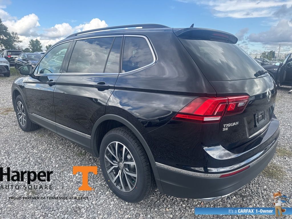 2020 Volkswagen Tiguan SE photo 3