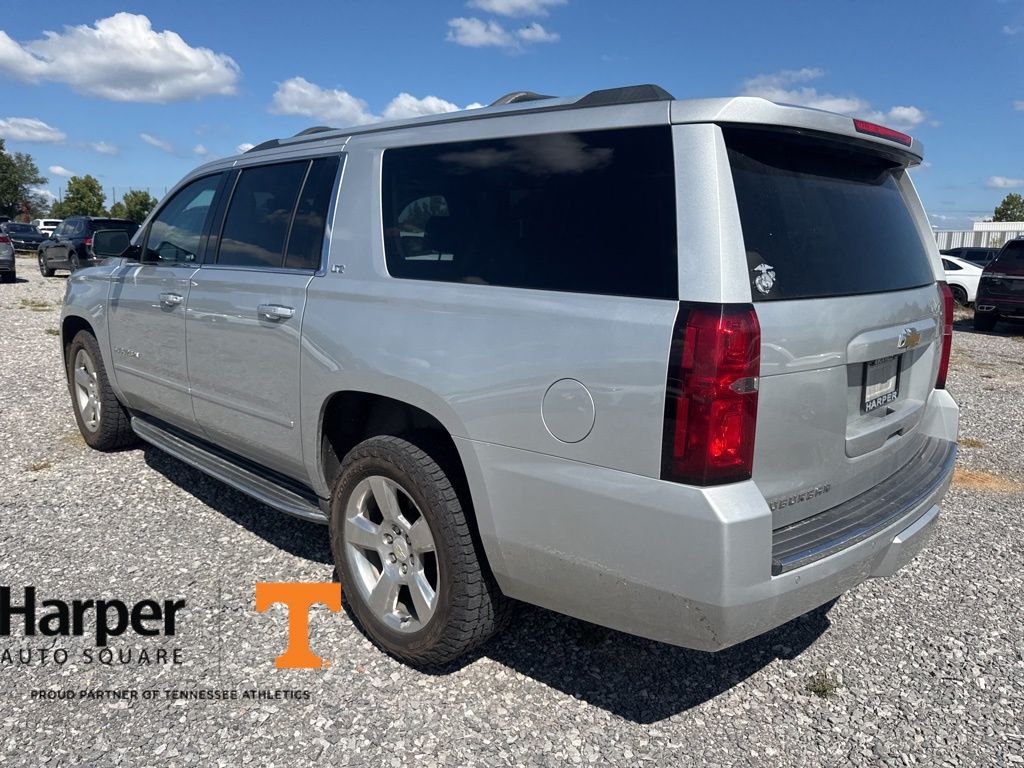 2016 Chevrolet Suburban LTZ photo 2