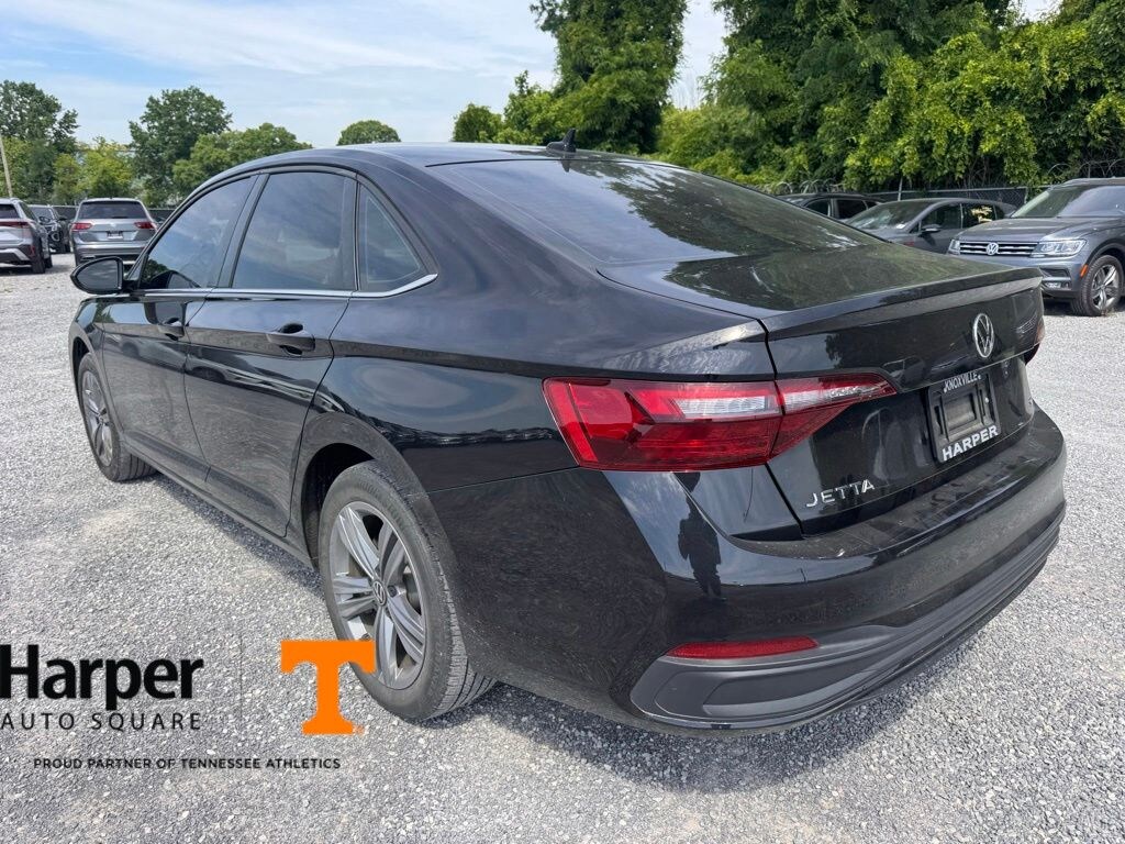 Used 2022 Volkswagen Jetta 1.5T SE Sedan