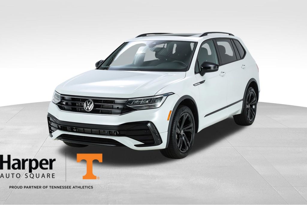 2023 Volkswagen Tiguan 2.0T SE R-Line Black's photo