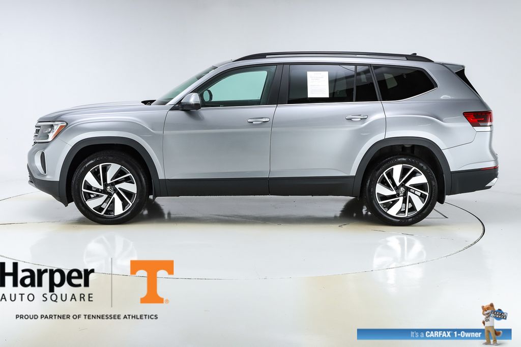 2024 Volkswagen Atlas SE Technology photo 2