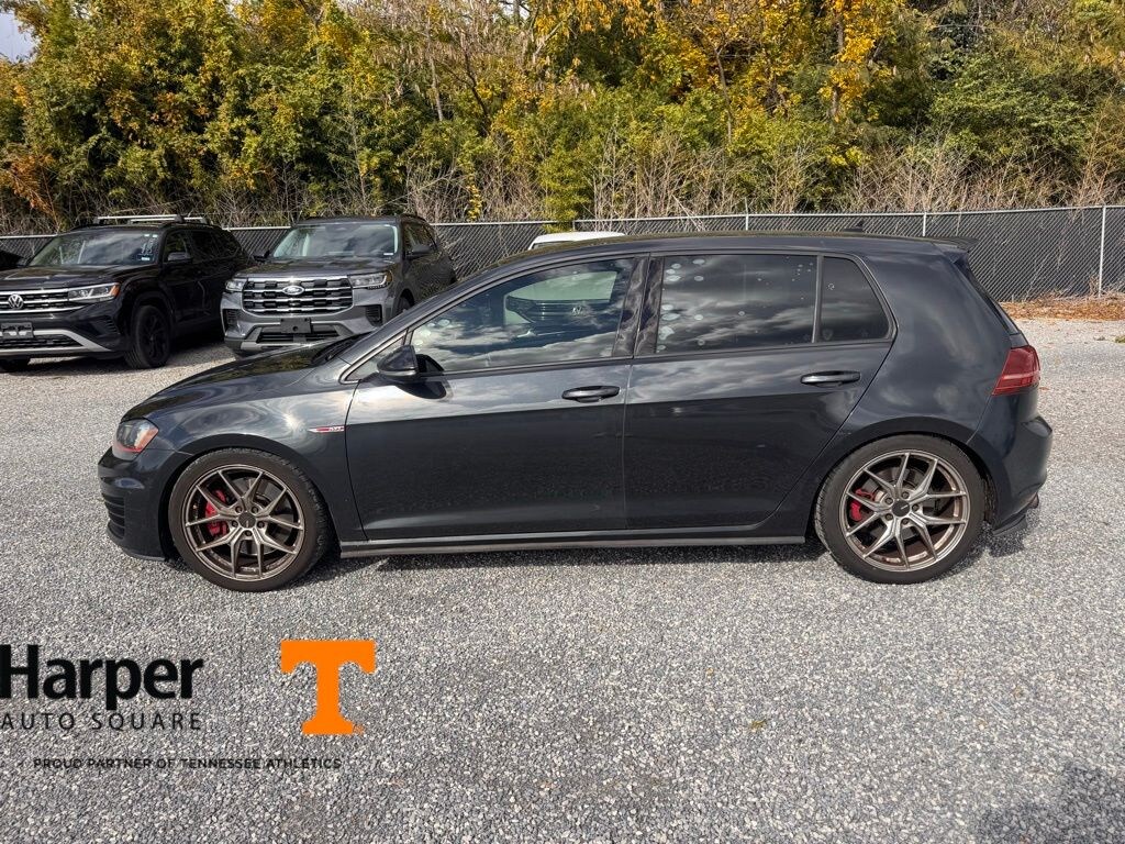 Used 2017 Volkswagen Golf GTI SE 4-Door Hatchback
