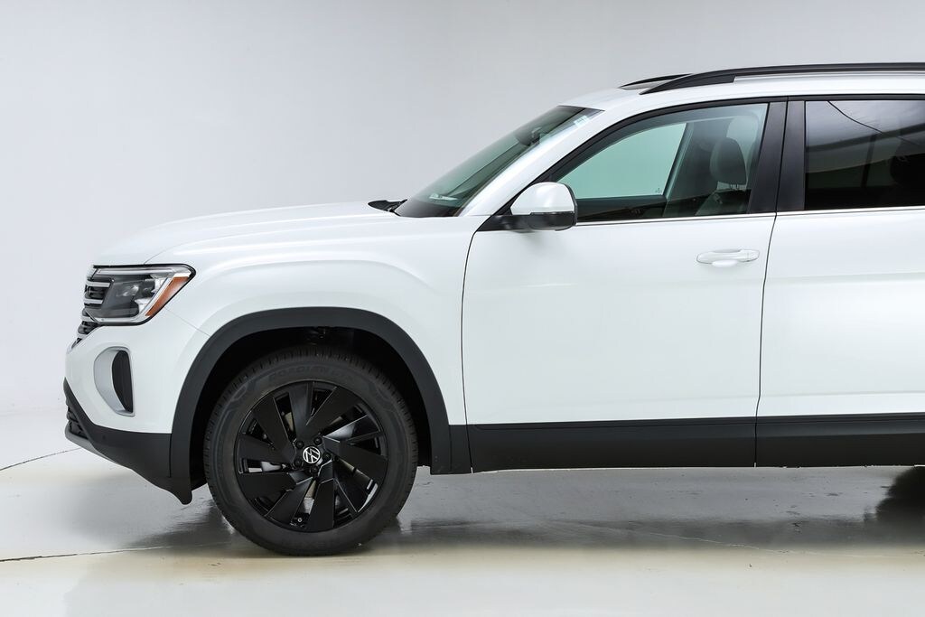 New 2026 Volkswagen Atlas 2.0T SE w/Technology SUV