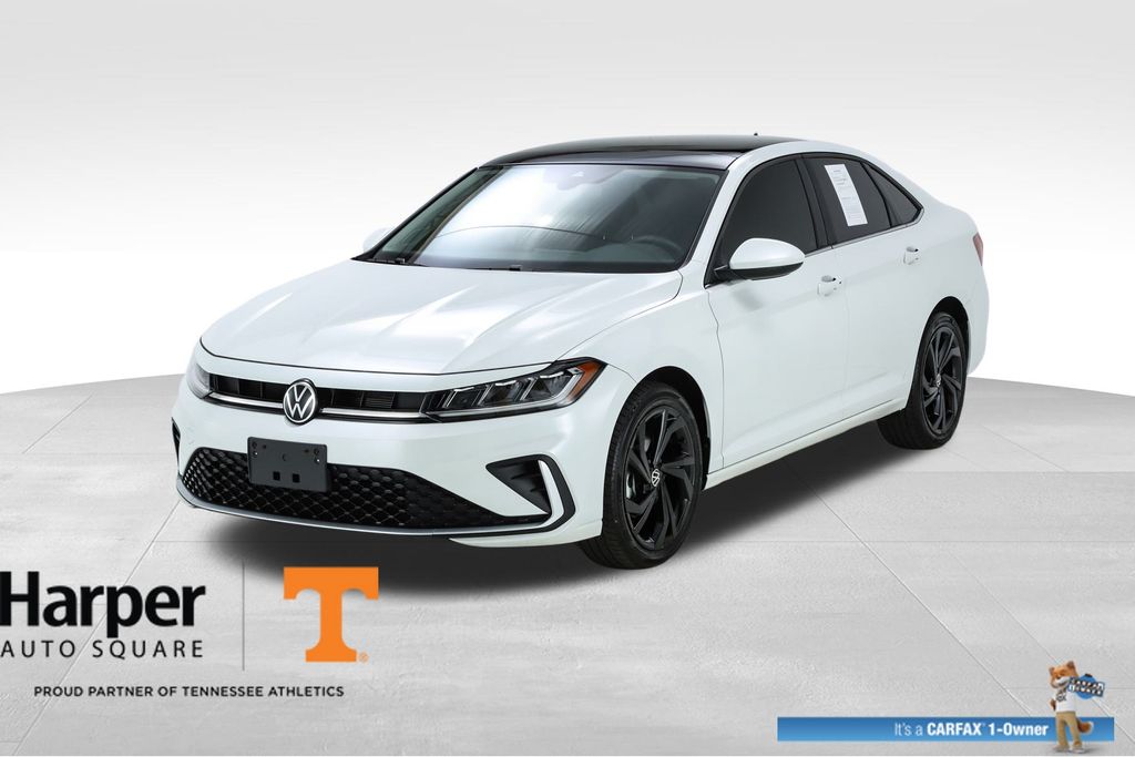 2025 Volkswagen Jetta SE's photo