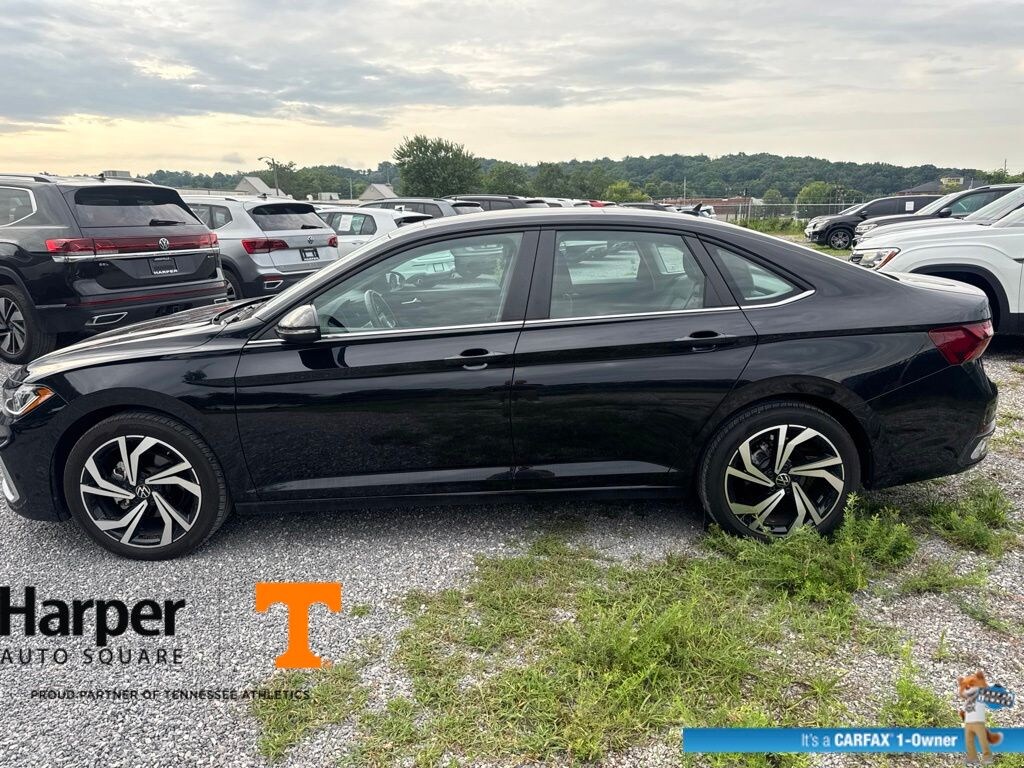 Used 2025 Volkswagen Jetta 1.5T SEL Sedan