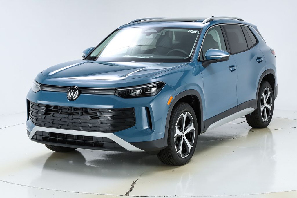 2026 Volkswagen Tiguan SE's photo