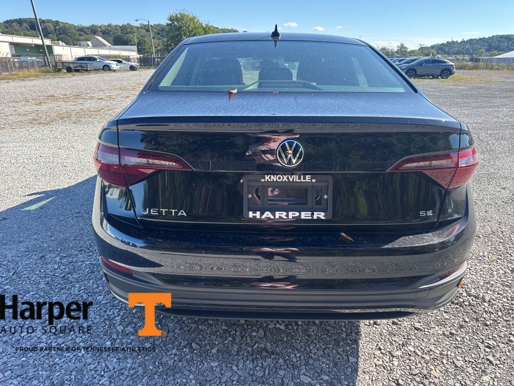 2024 Volkswagen Jetta 1.5T SE photo 4